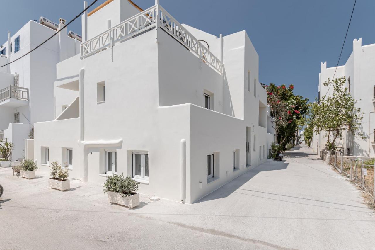 Heavenly Suites & Studios Naxos City Екстер'єр фото