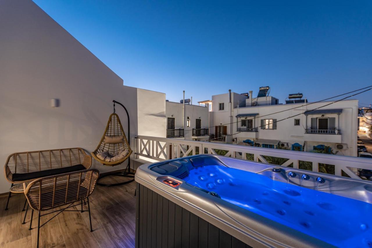 Heavenly Suites & Studios Naxos City Екстер'єр фото